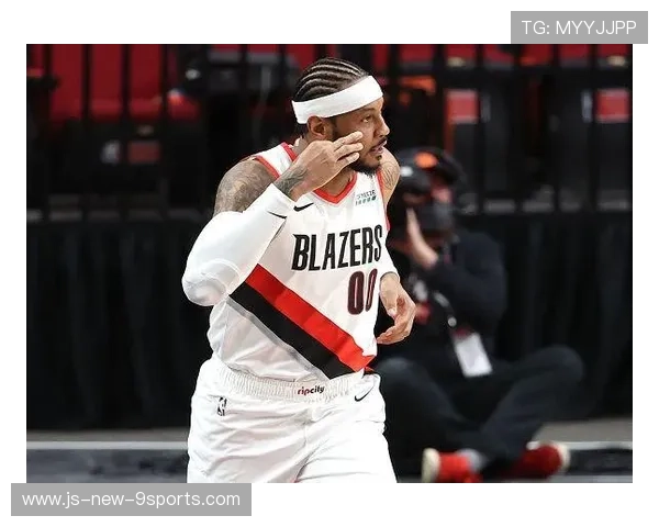 西卡空砍无奈败北：电竞巨星的荣耀背后